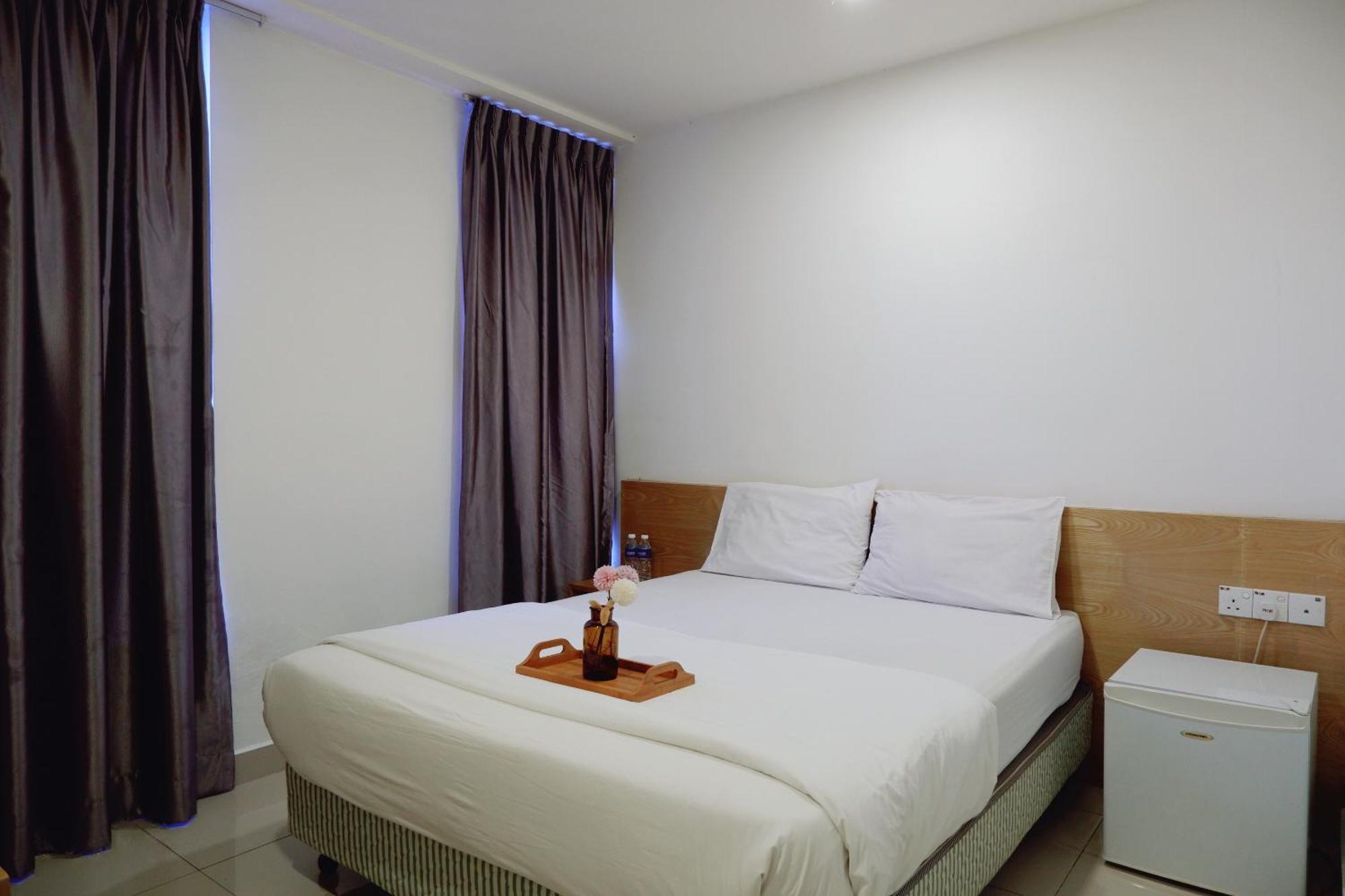 Iris Hotel Каджанг Экстерьер фото